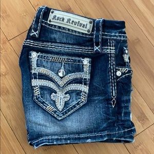 Rock Revival Raven short